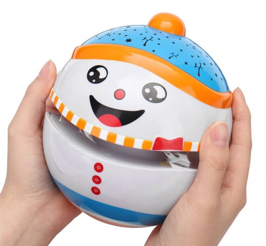 LIGHTING AND MUSICAL SNOWBALL TOY